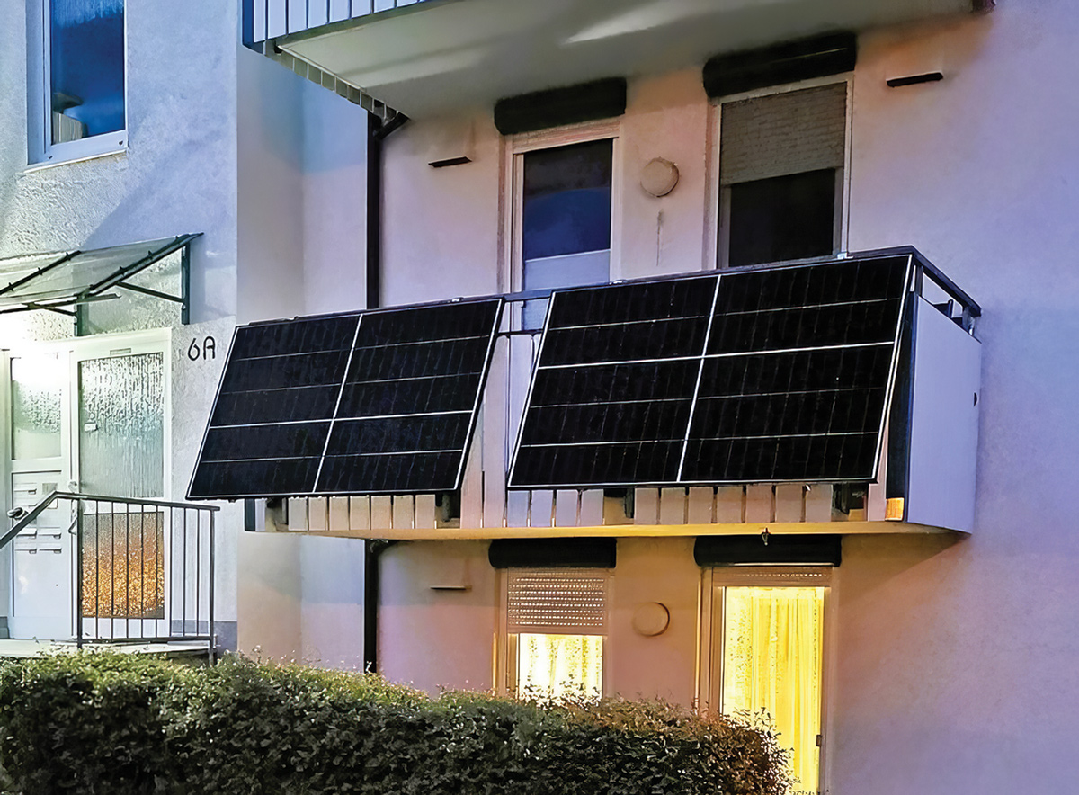 Balcony Solar Panels: The Future of Urban Energy?